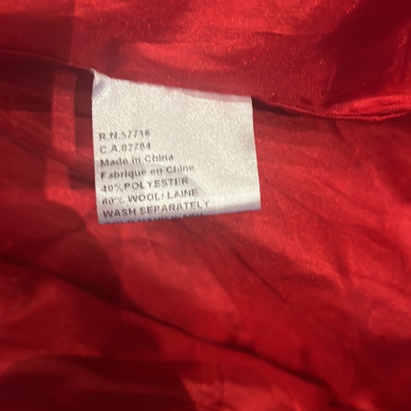 Worn once at wedding. Beautiful high quality red coat. Unique collar. Warm. - Picture 5 of 5